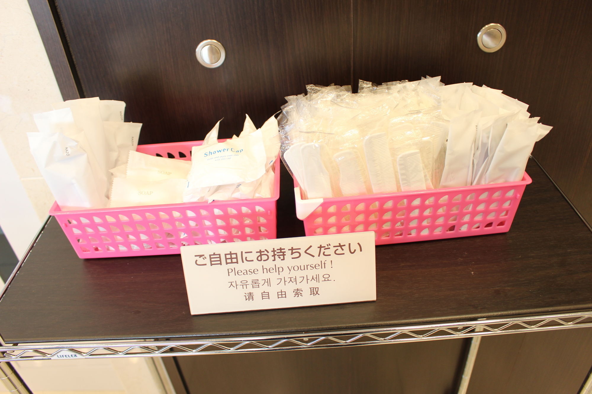 Toyoko Inn Tokyo Nihombashi Hamacho Meijiza Mae Exterior foto